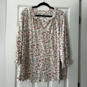 MELLODAY Cream Floral V-Neck Ruffle Blouse